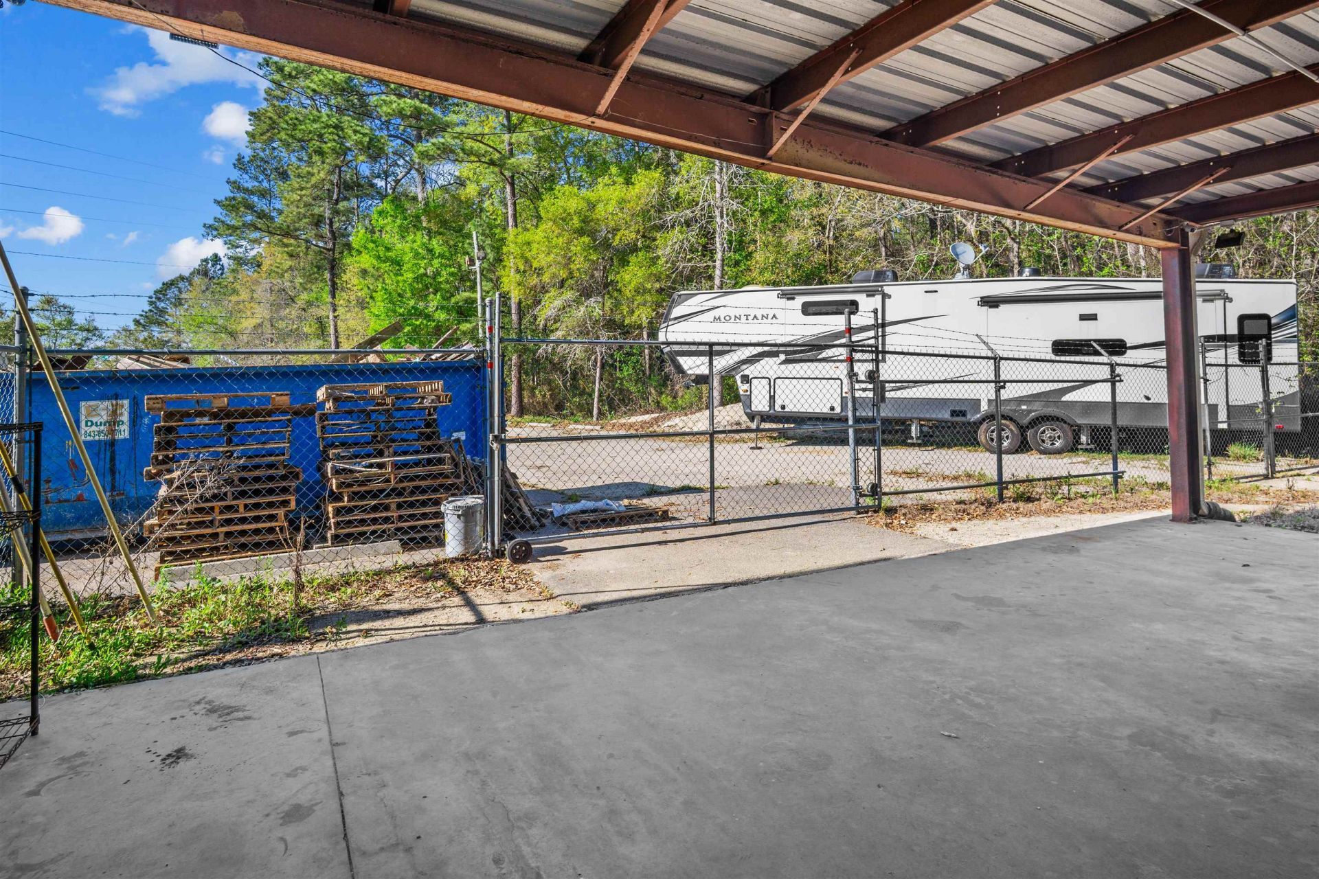 150 Sun Light Dr. Photo 23