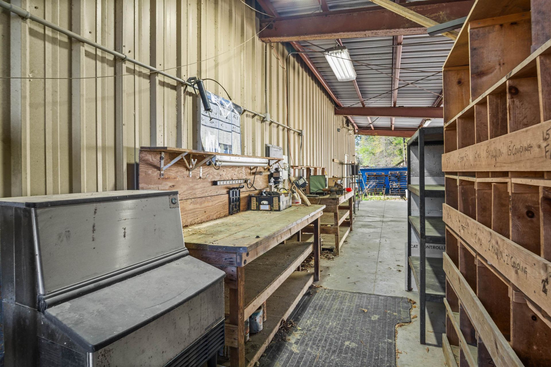 150 Sun Light Dr. Photo 24