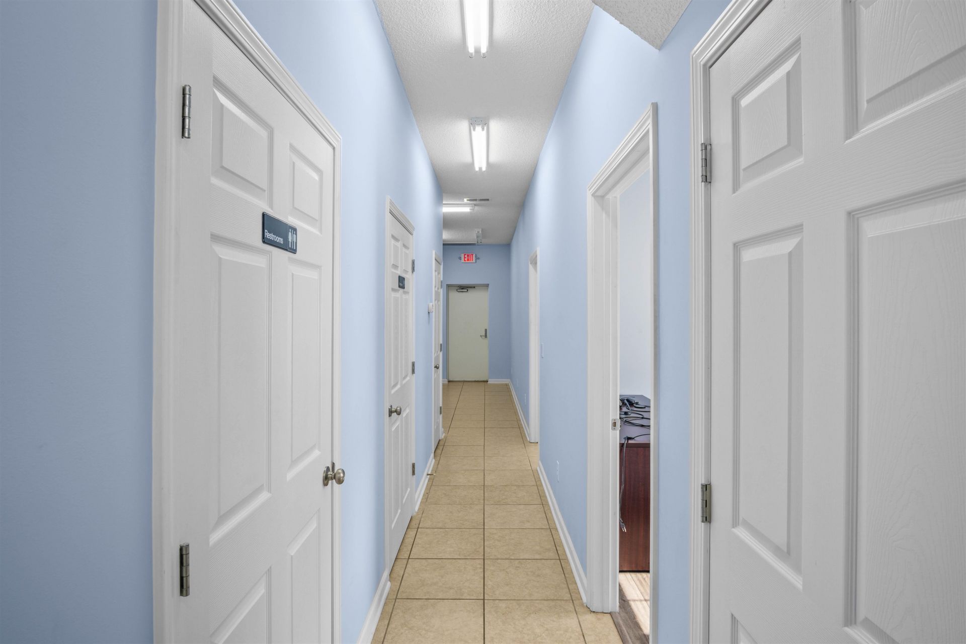 150 Sun Light Dr. Photo 5