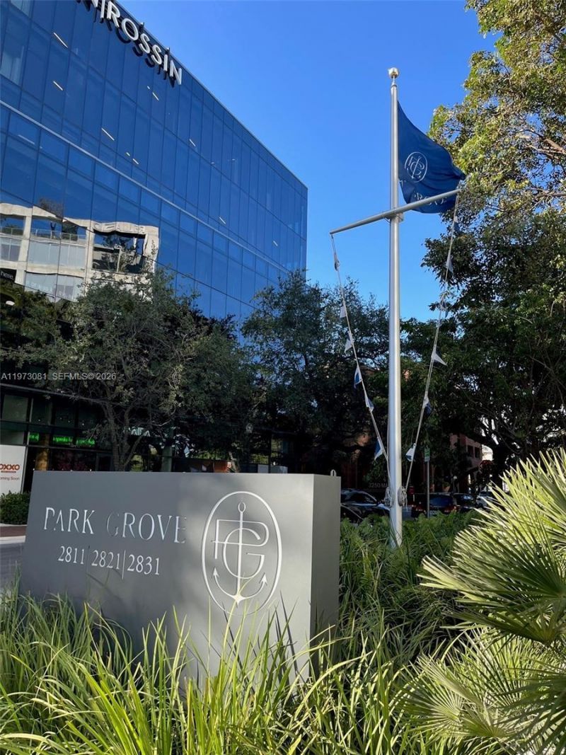 2831 S Bayshore Dr, Unit 707, Miami, FL 33133 Photo