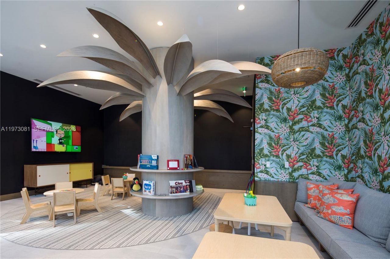 2831 S Bayshore Dr, Unit 707, Miami, FL 33133 Photo