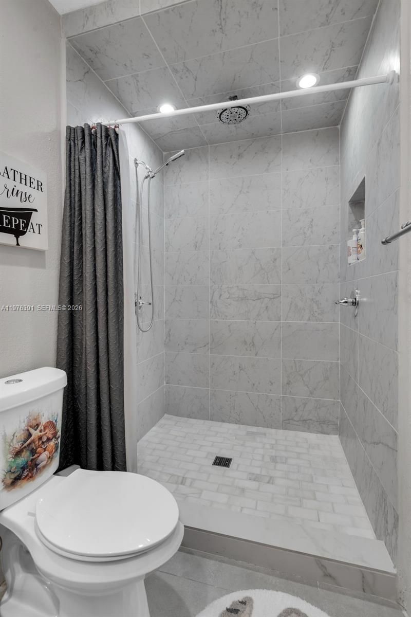 3747 NE 1st St, Homestead, FL 33033 Photo