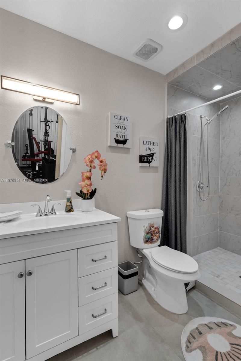 3747 NE 1st St, Homestead, FL 33033 Photo