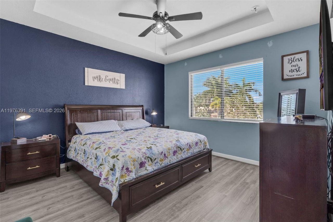 3747 NE 1st St, Homestead, FL 33033 Photo