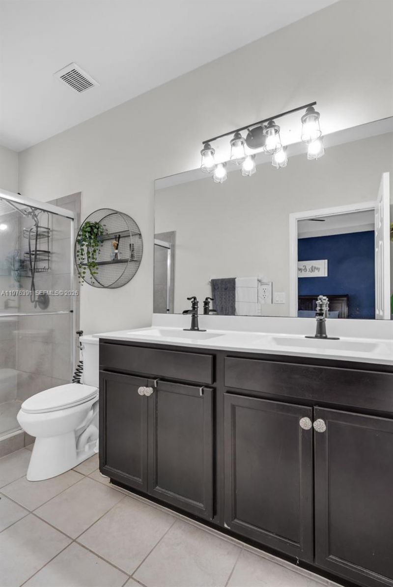 3747 NE 1st St, Homestead, FL 33033 Photo