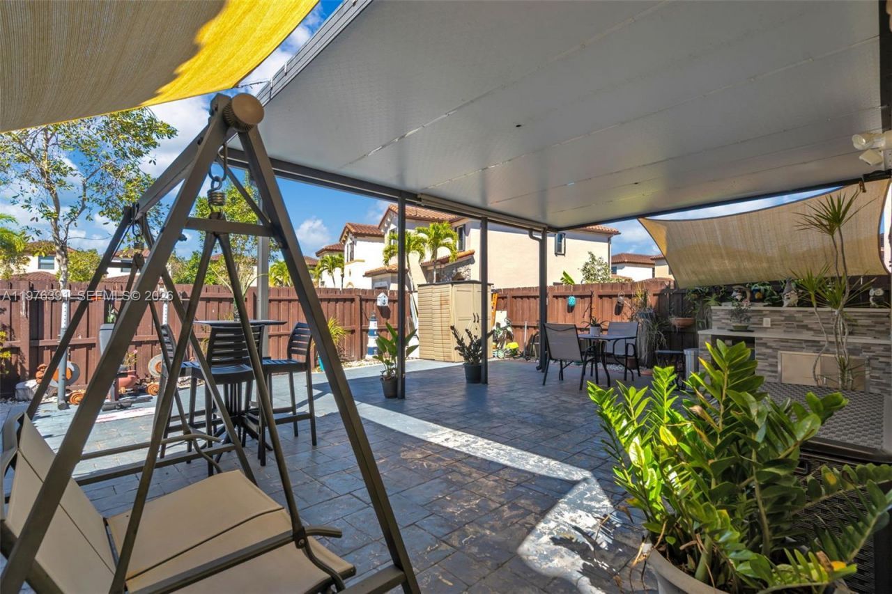 3747 NE 1st St, Homestead, FL 33033 Photo