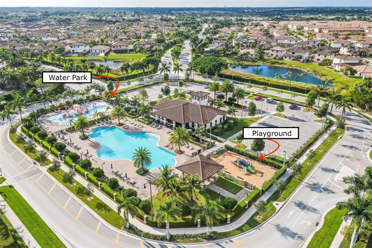 3747 NE 1st St, Homestead, FL 33033 Photo