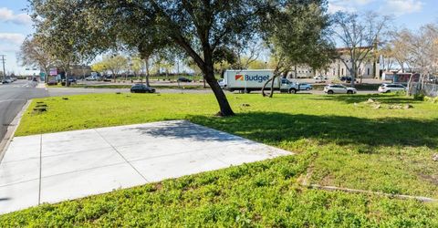 711 Oak St, Roseville, CA 95678 Photo