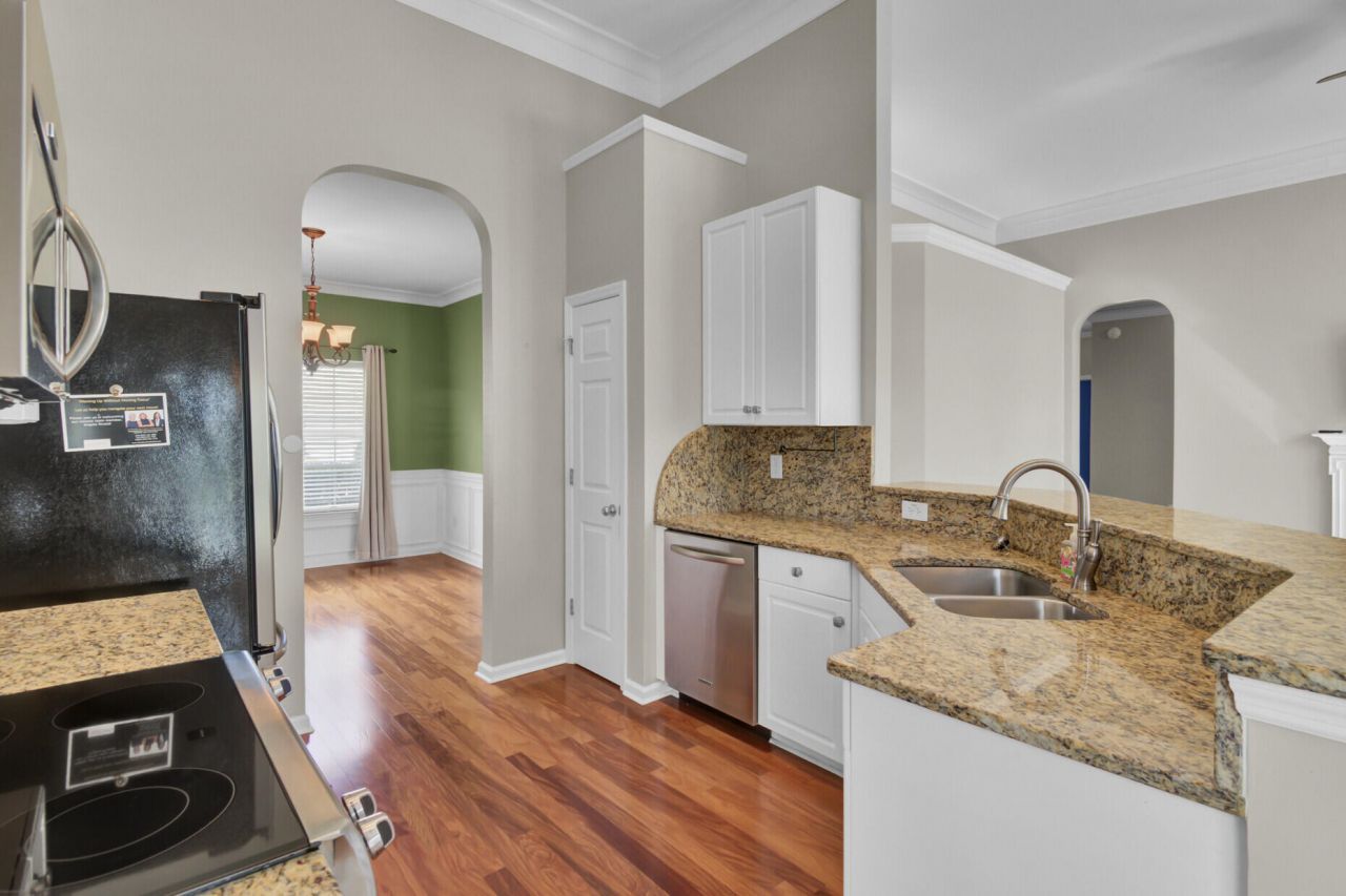 104 Pristine Court Photo 15