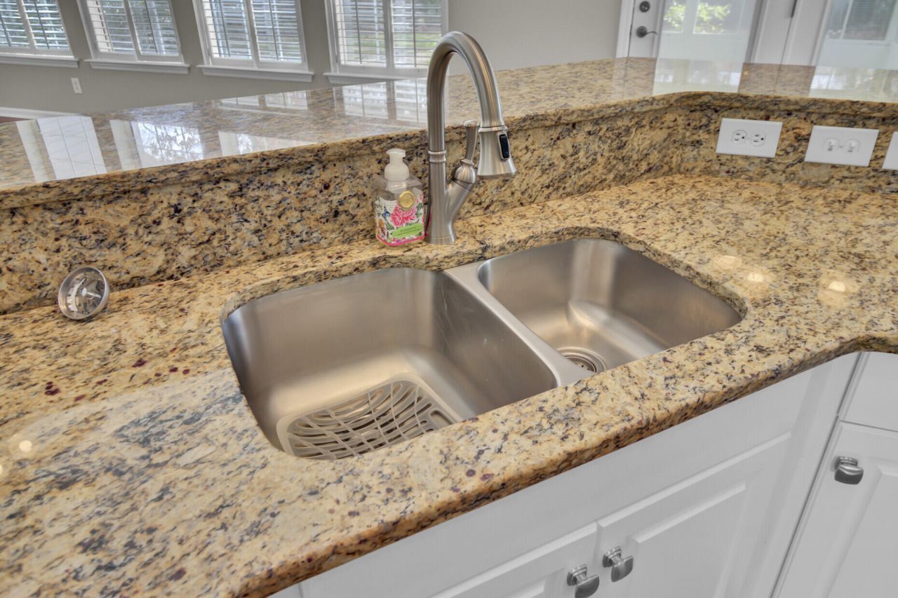 104 Pristine Court Photo 17