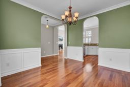 104 Pristine Court photo 4