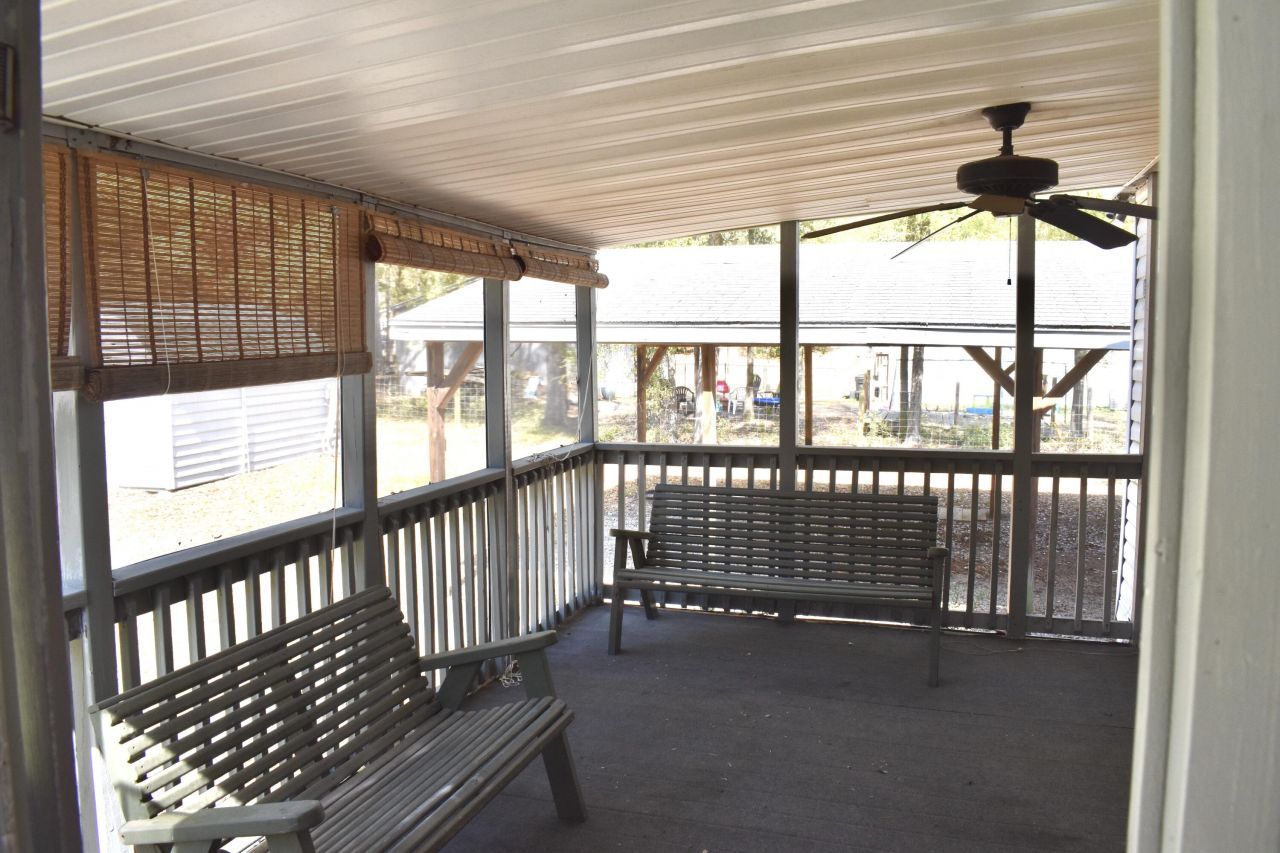 1135 Birch Drive Photo 3