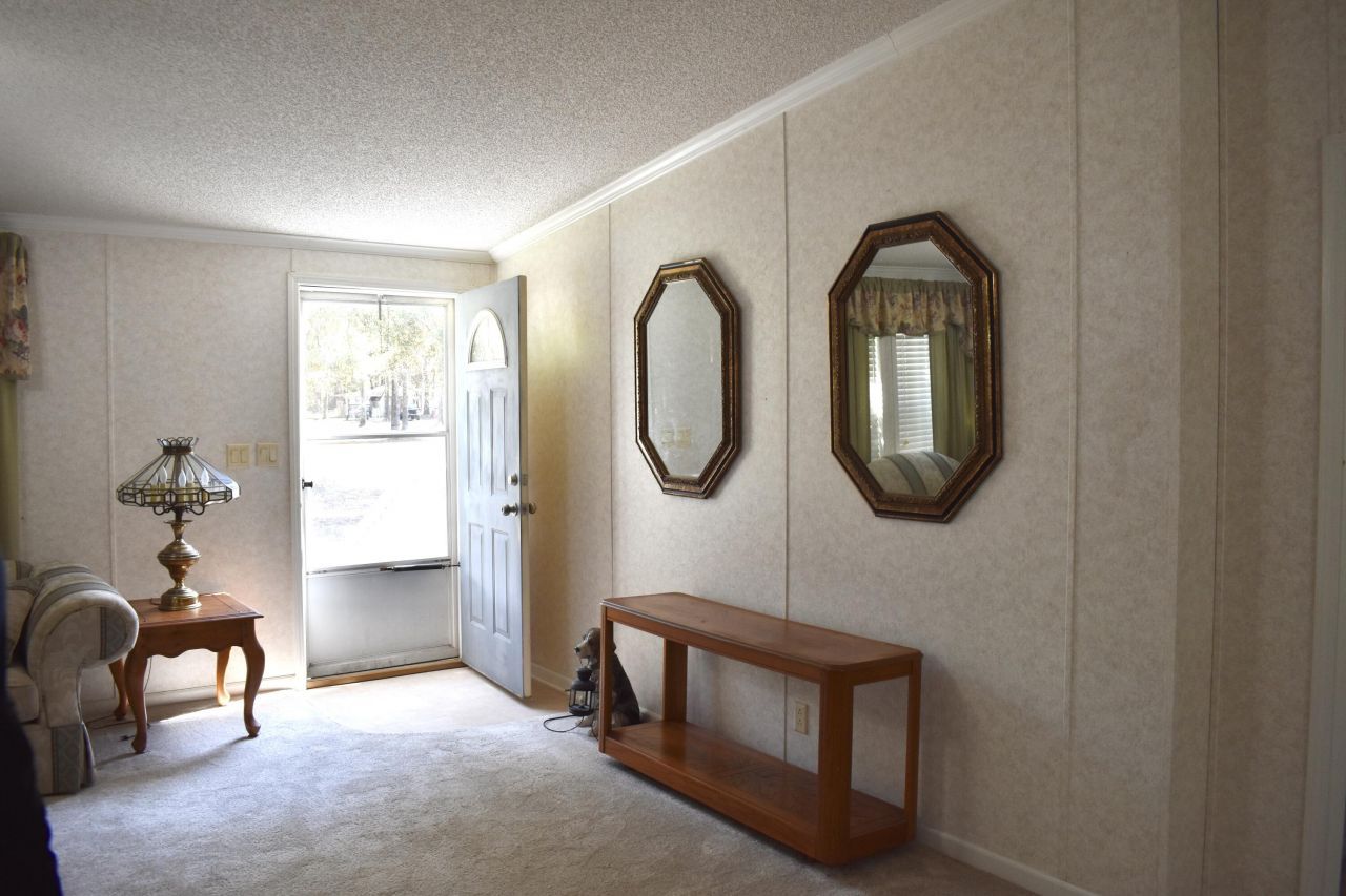 1135 Birch Drive Photo 6