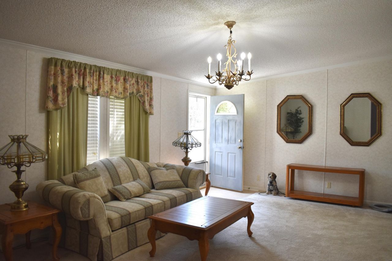 1135 Birch Drive Photo 7