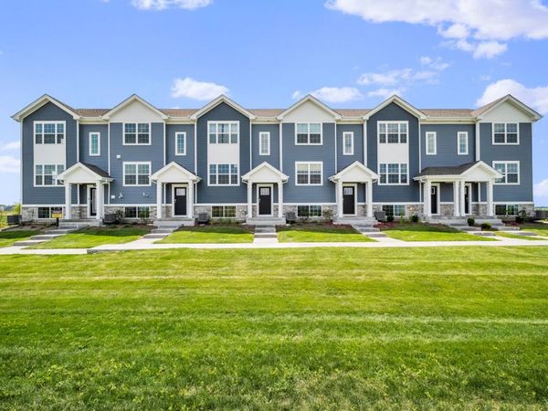 873 Briar Glen Court , Hampshire, IL 60140