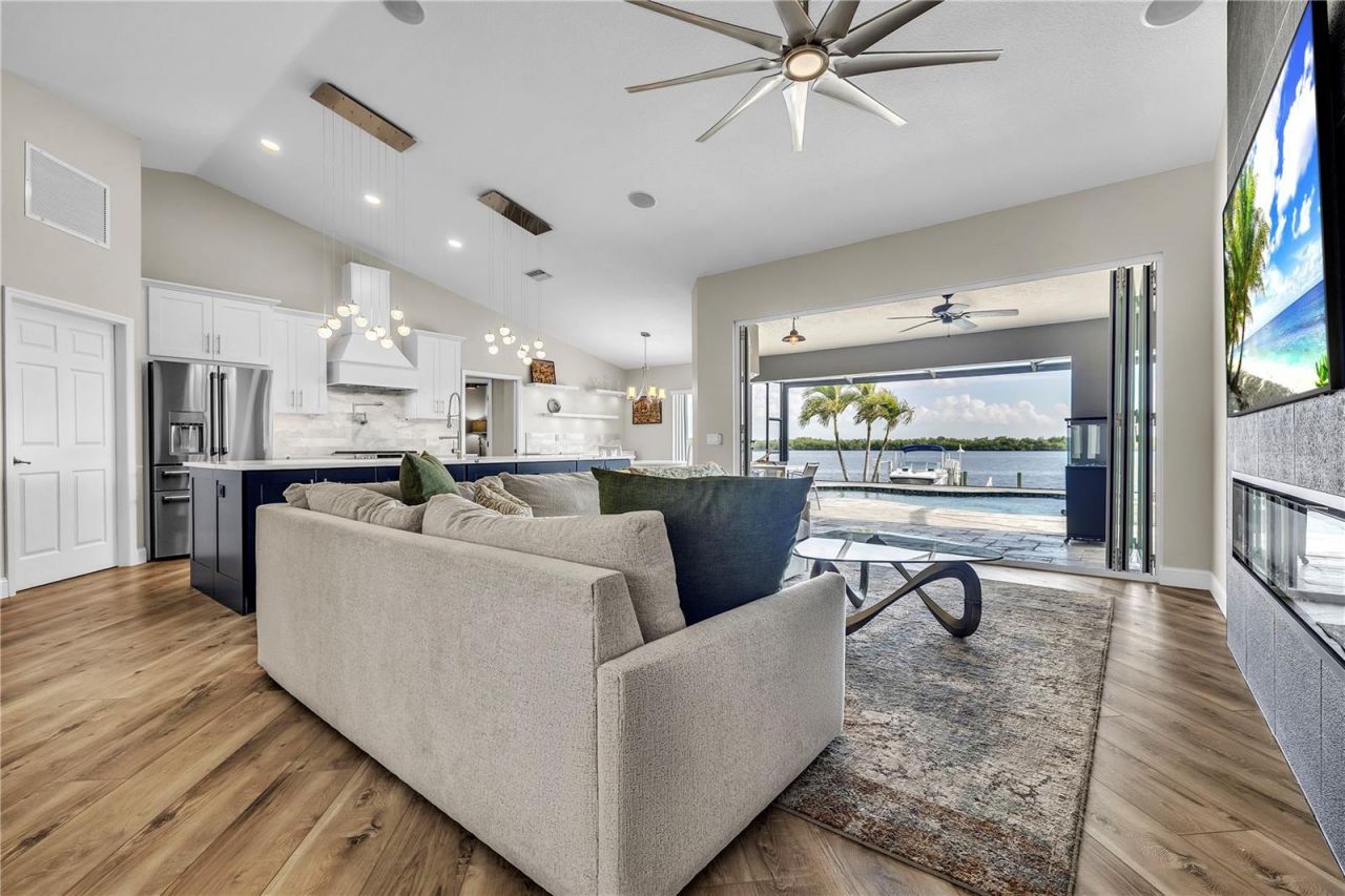 3708 Peace River Drive, Punta Gorda, FL 33983 Photo