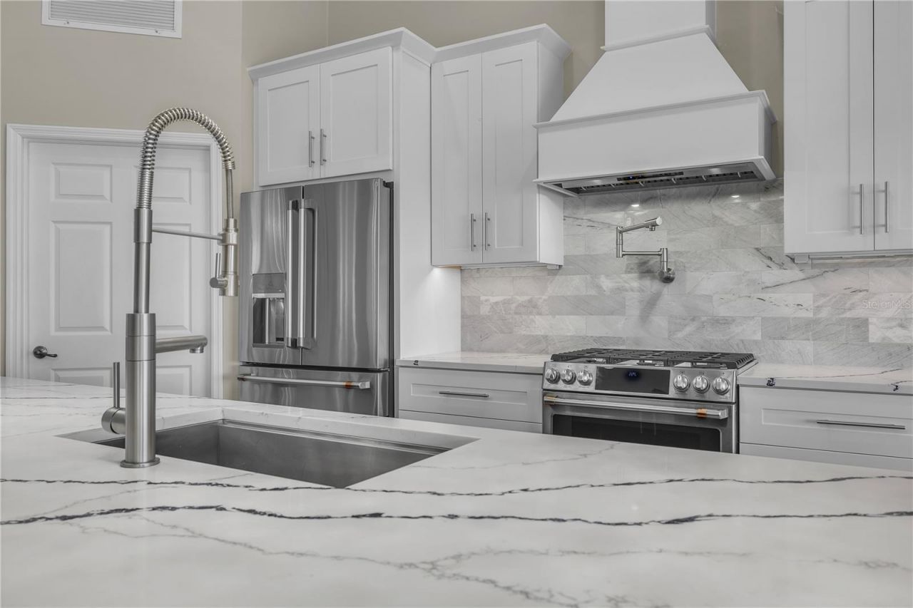 3708 Peace River Drive, Punta Gorda, FL 33983 Photo