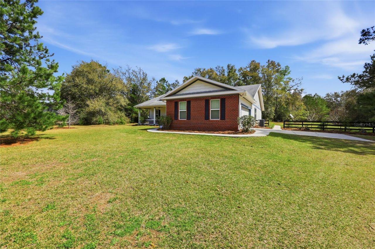 22317 NW 188th Street, High Springs, FL 32643 Photo