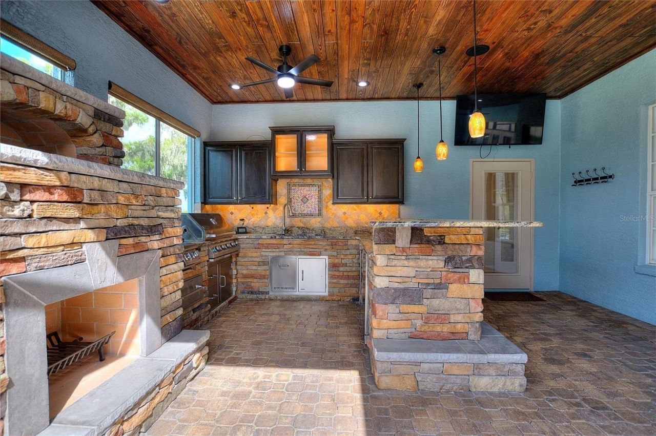 4848 Island Shores Lane, Lakeland, FL 33809 Photo