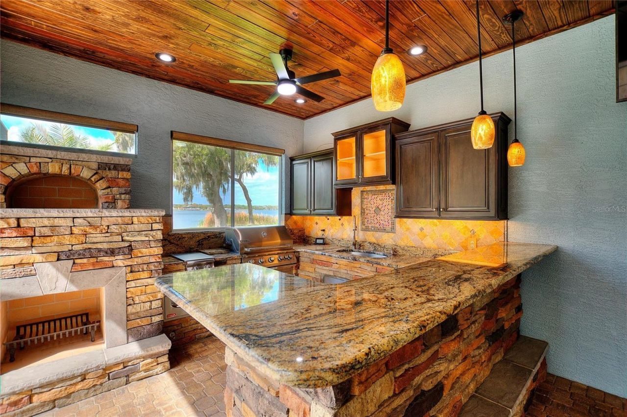 4848 Island Shores Lane, Lakeland, FL 33809 Photo