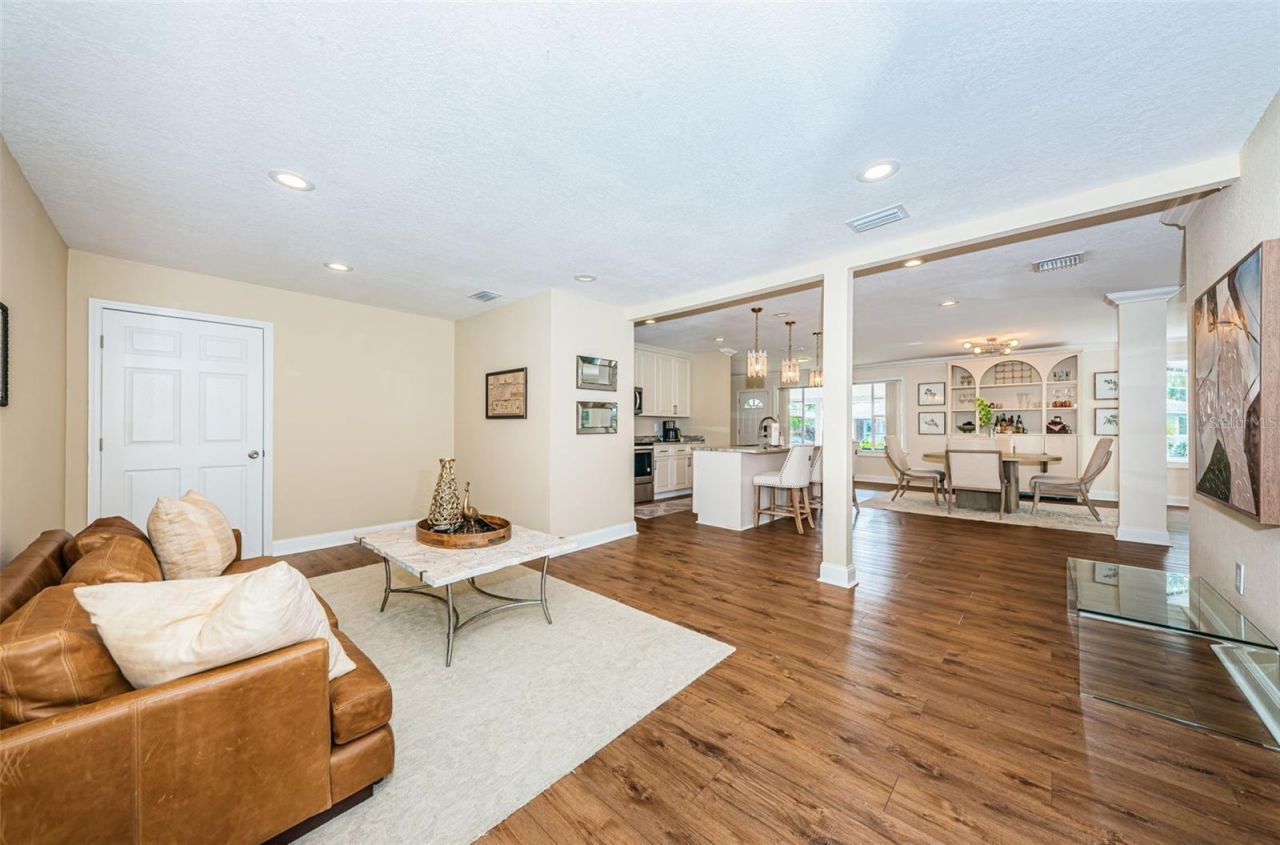 1735 23rd Avenue N, Saint Petersburg, FL 33713 Photo