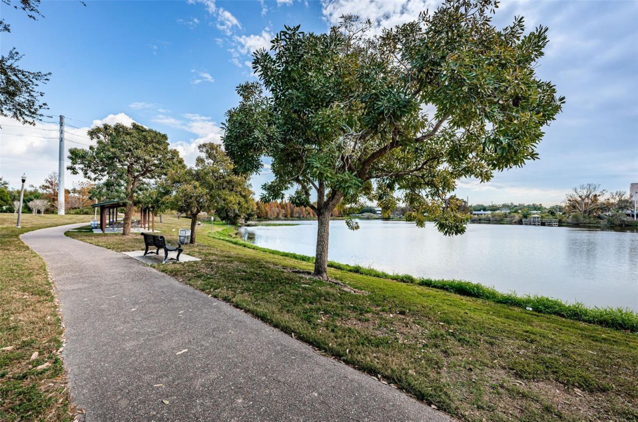 1735 23rd Avenue N, Saint Petersburg, FL 33713 Photo