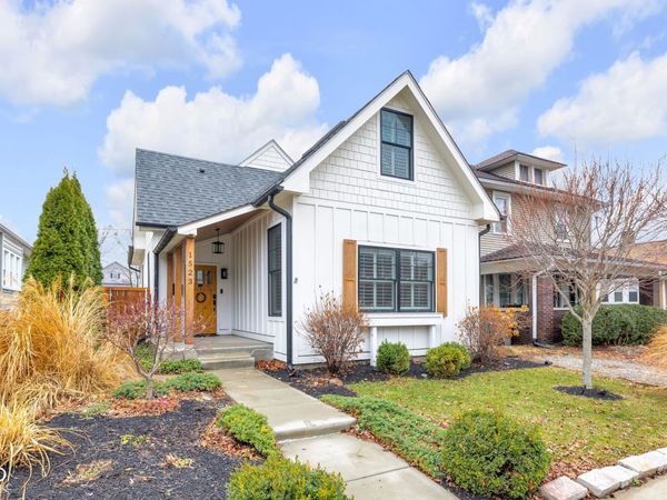 1523 E Ohio Street , Indianapolis, IN 46201