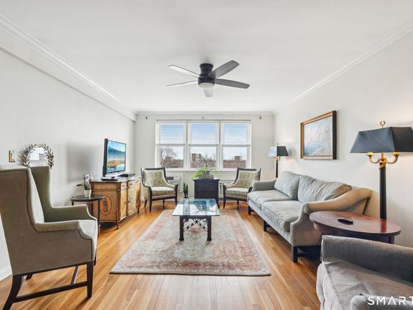 4 Putnam, Unit 4F, Greenwich, CT 06830