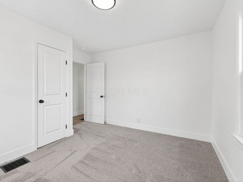 1099 Lawrence Drive , Columbus, OH 43207 Photo 11