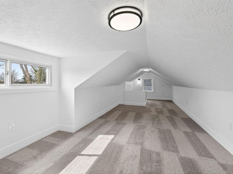 1099 Lawrence Drive , Columbus, OH 43207 Photo 17