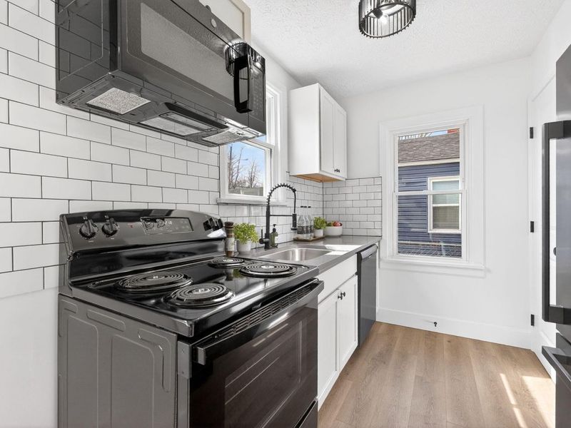 1099 Lawrence Drive , Columbus, OH 43207 Photo 5