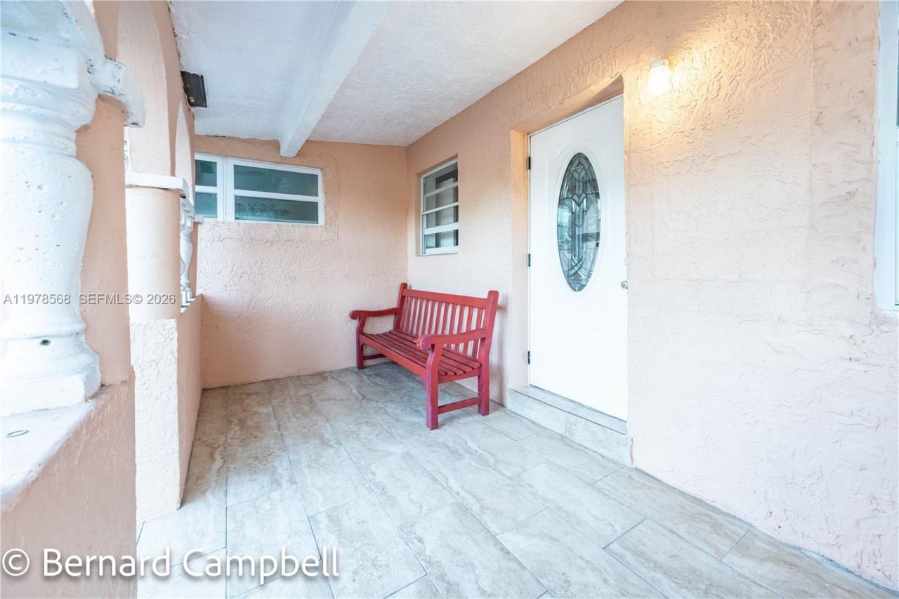 918 NW 13th Ct, Unit 1, Fort Lauderdale, FL 33311 Photo