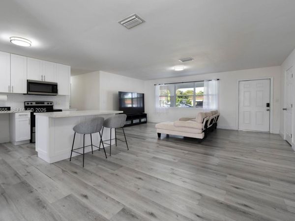 350 SW 30th Ter , Fort Lauderdale, FL 33312