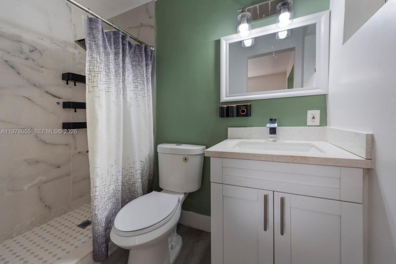 350 SW 30th Ter, Fort Lauderdale, FL 33312 Photo