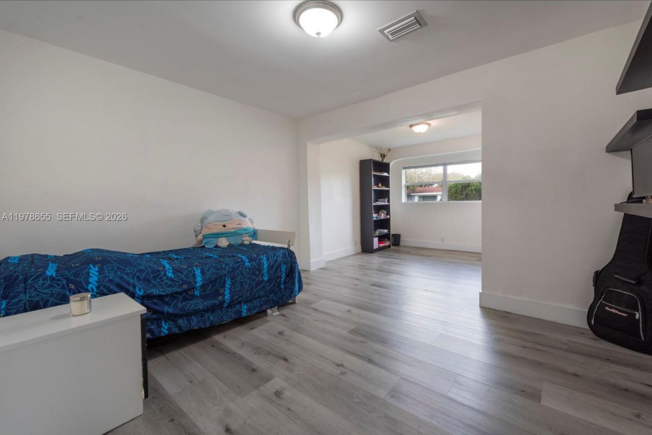 350 SW 30th Ter, Fort Lauderdale, FL 33312 Photo