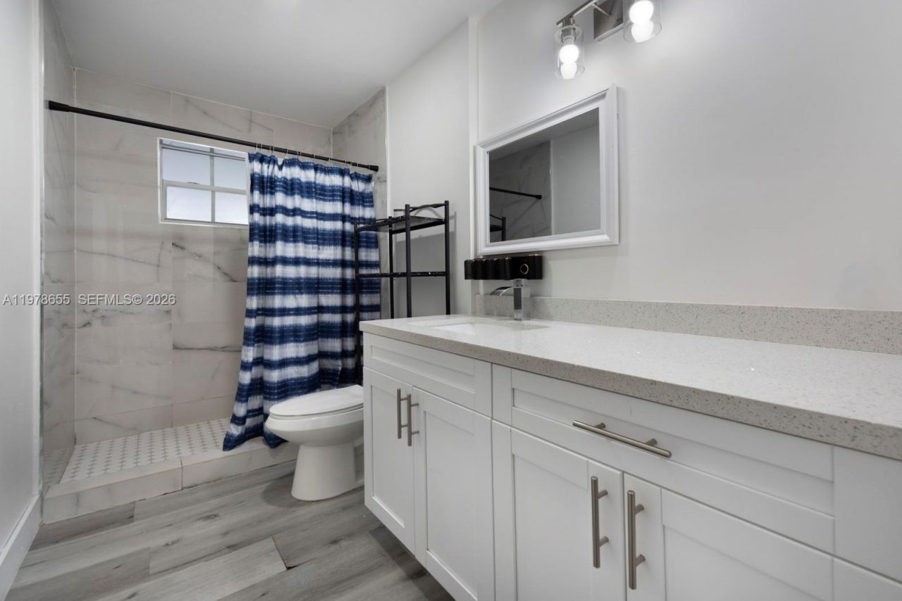 350 SW 30th Ter, Fort Lauderdale, FL 33312 Photo