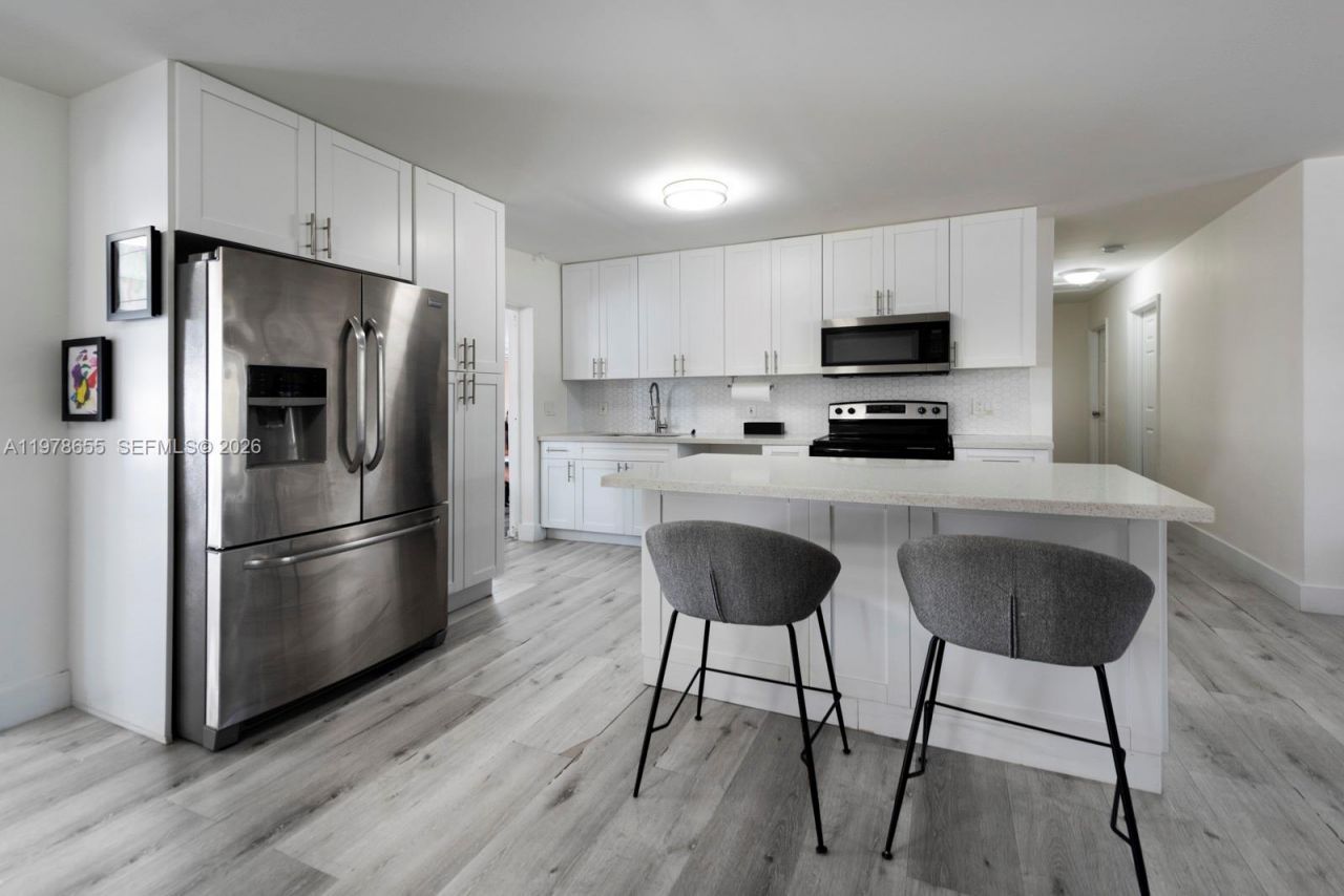 350 SW 30th Ter, Fort Lauderdale, FL 33312 Photo