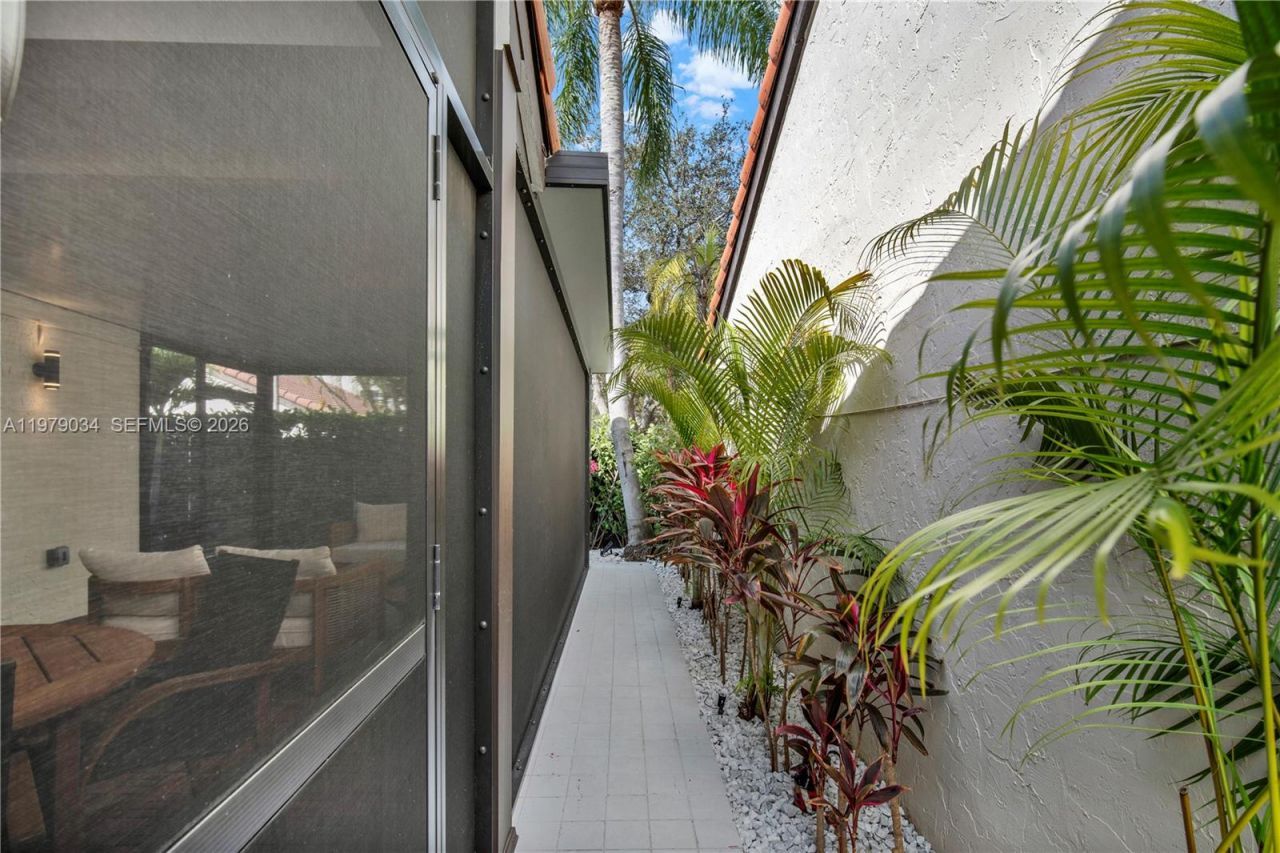 9066 SW 112th Ct, Miami, FL 33176 Photo