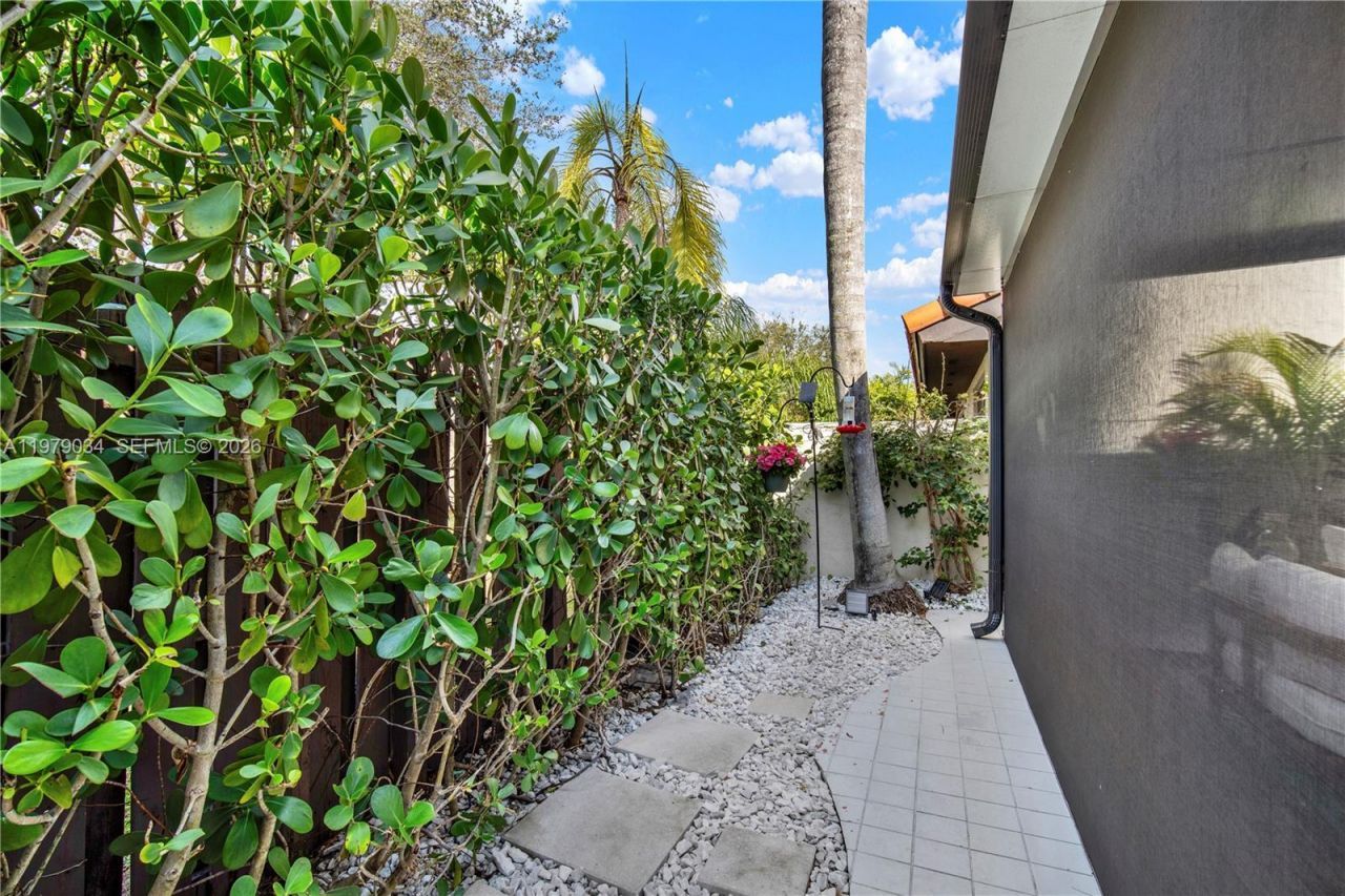 9066 SW 112th Ct, Miami, FL 33176 Photo