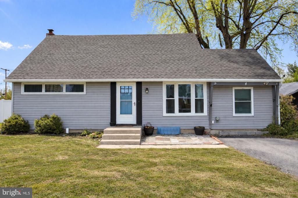 139 SYLVAN DRIVE, YORK, PA 17402