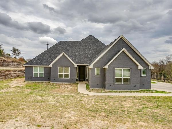 3008 Louie Lane, Springtown, TX 76082
