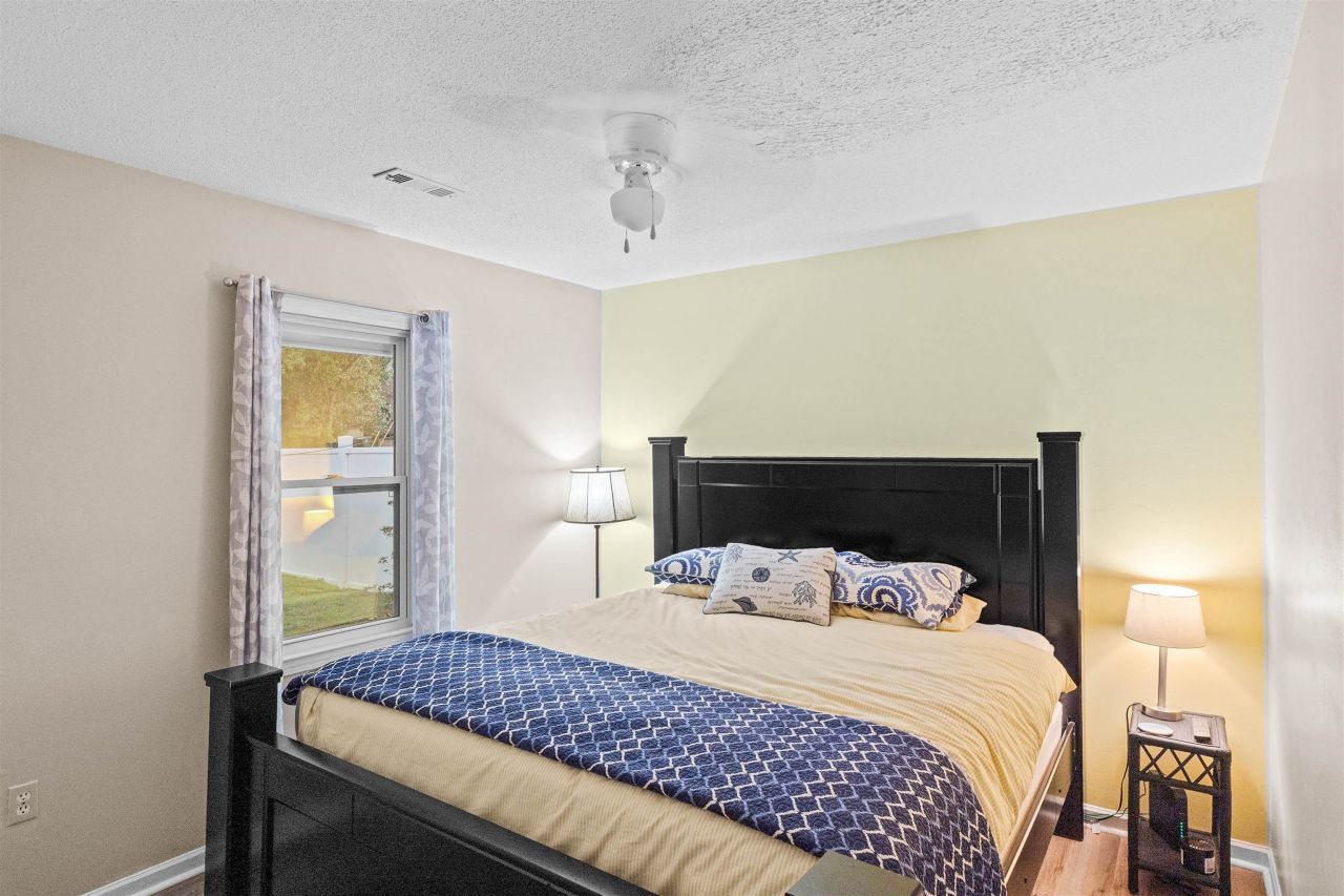 1020 Hunter Ave. Photo 8