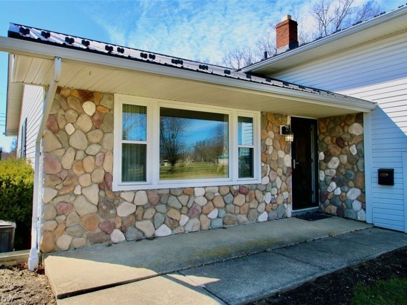 940 Talmadge Avenue, Wickliffe, OH 44092 Photo 2