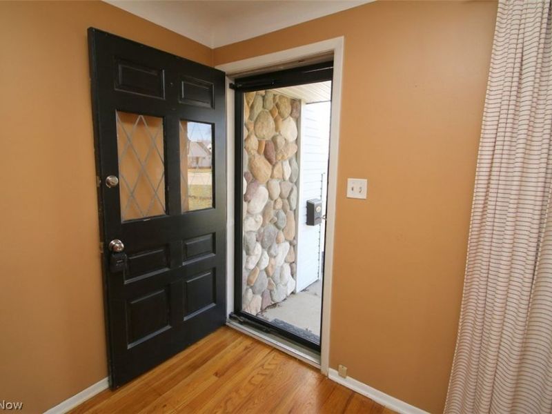 940 Talmadge Avenue, Wickliffe, OH 44092 Photo 4