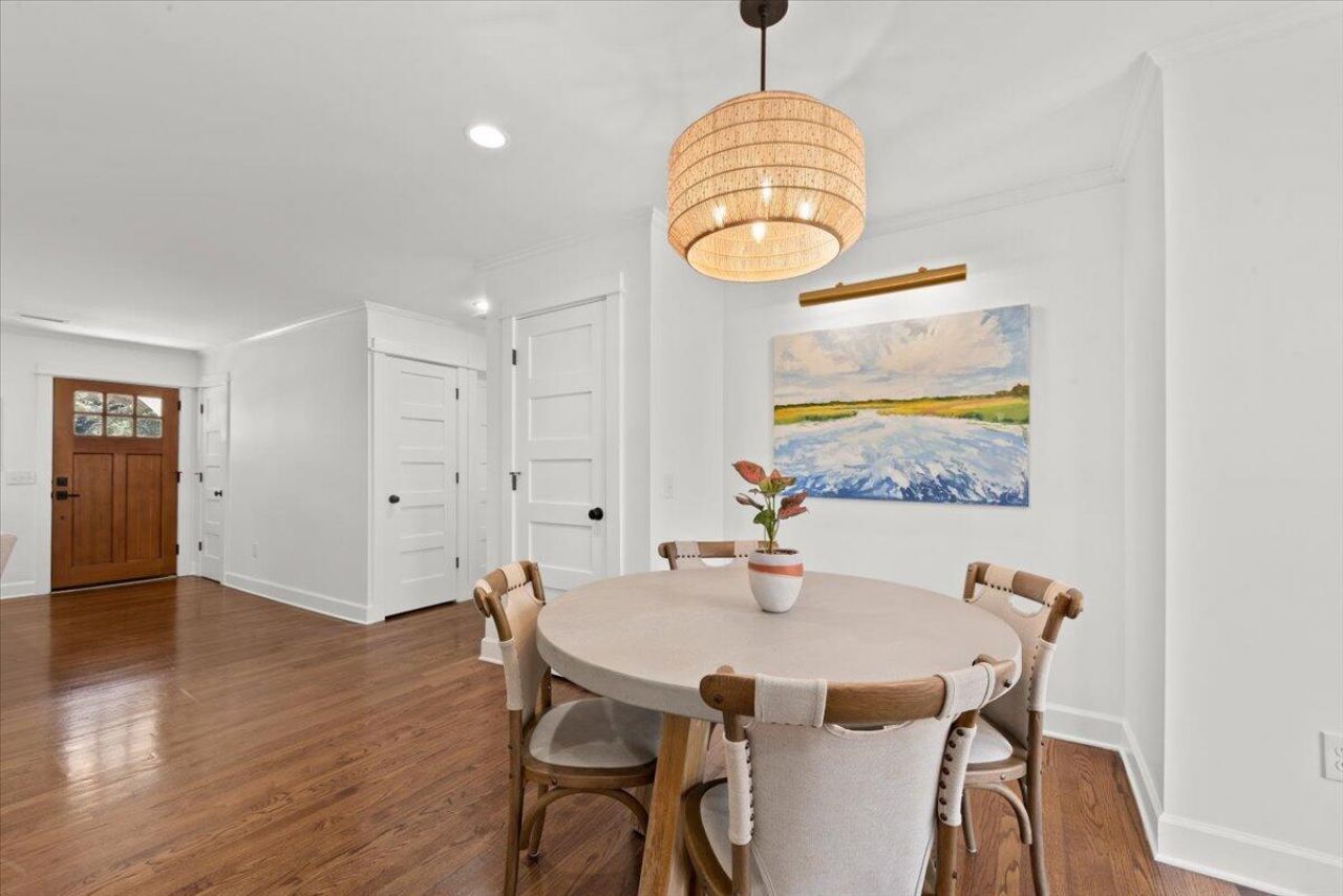 206 Freeman Street Photo 11