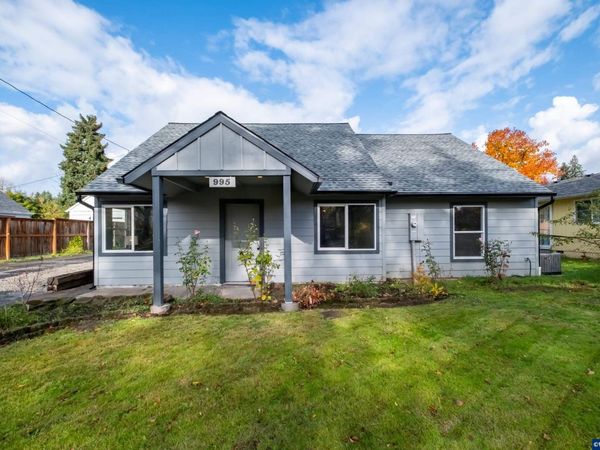 995 Fairview Av SE, Salem, OR 97302
