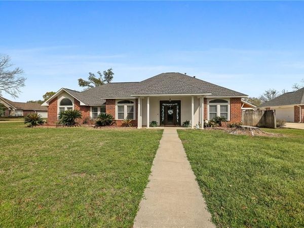 18055 BRADFORD Drive, Hammond, LA 70403