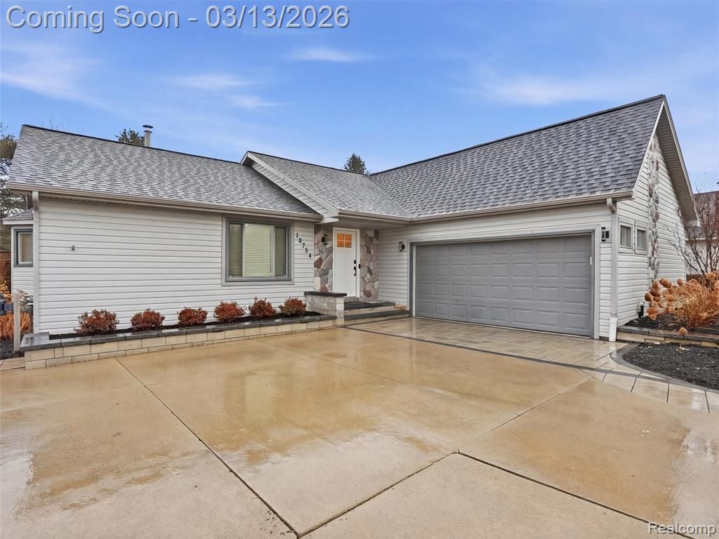 10754 Oxbow Lakeshore Drive, White Lake Township, MI 48386 Main Photo