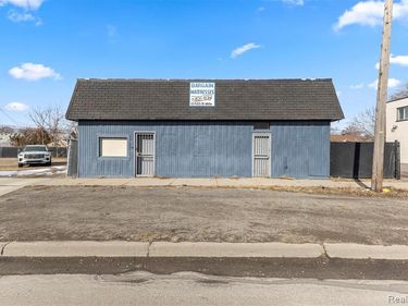 12434 8 Mile Road , Warren, MI 48089