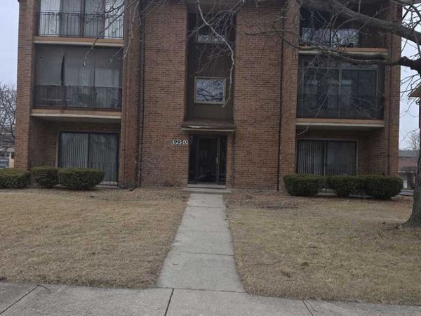 9950 Treetop Drive, Unit 340S, Orland Park, IL 60462